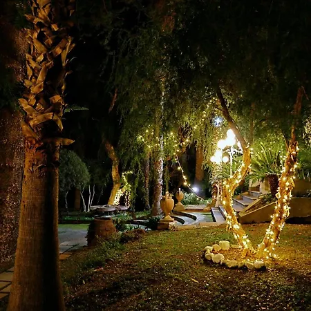 Frühstückspension Du Parc Boutique 4*