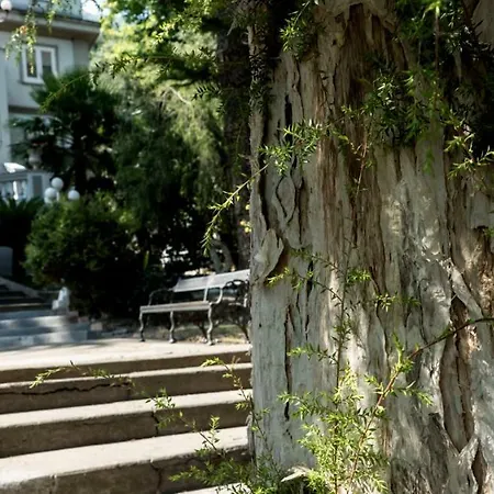 Du Parc Boutique Bed & Breakfast *